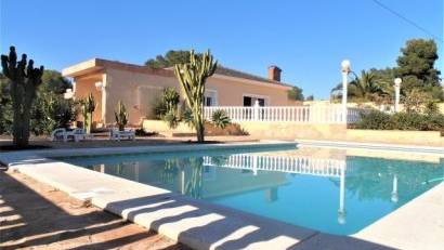 Resale - Villa -
Orihuela Costa