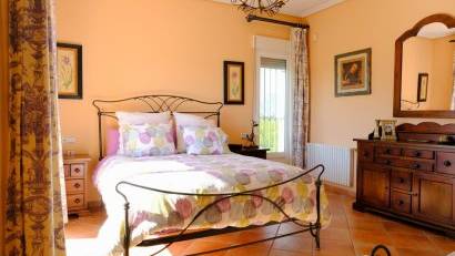 Resale - Villa -
Orihuela