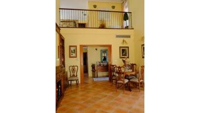 Resale - Villa -
Orihuela