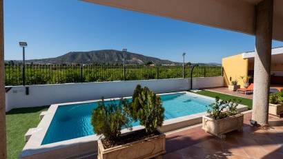 Resale - Villa -
Orihuela