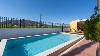 Resale - Villa -
Orihuela