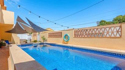 Resale - Villa -
Alfas del Pí