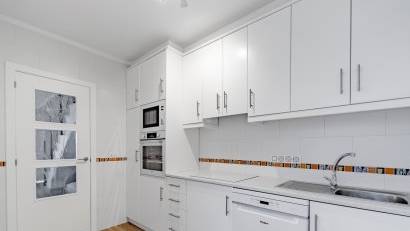 Resale - Townhouse -
Los Balcones