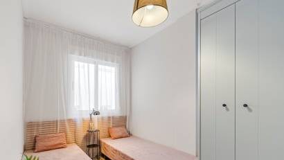 Resale - Townhouse -
Los Balcones