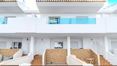 Resale - Townhouse -
Los Balcones