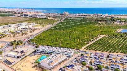 Resale - Townhouse -
Los Balcones