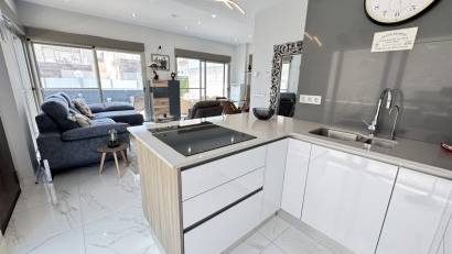 Resale - Villa -
Villamartin - Villamartín