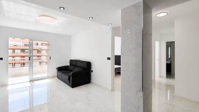 Resale - Apartment -
Orihuela Costa