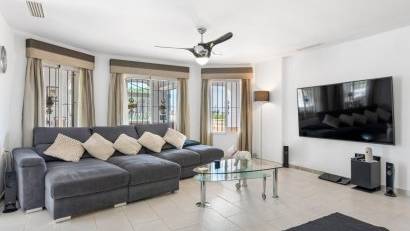 Reventa - Finca -
Catral