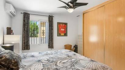 Reventa - Finca -
Catral