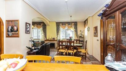 Resale - Villa -
La Zenia