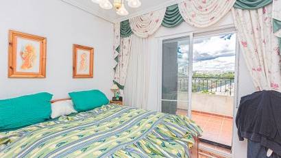 Resale - Villa -
La Zenia