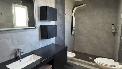 Resale - Villa -
Torrevieja