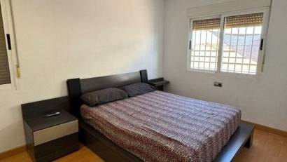 Resale - Villa -
Torrevieja