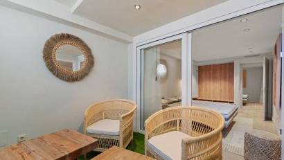 Resale - Apartment -
Alicante