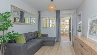 Resale - Townhouse -
Los Altos