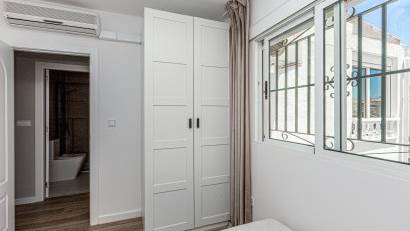 Resale - Townhouse -
Los Altos