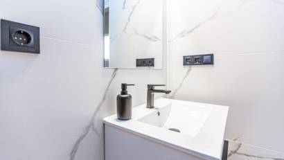 Resale - Townhouse -
Los Altos