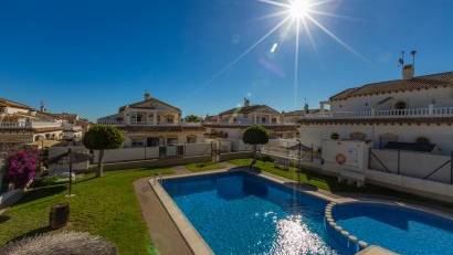 Resale - Townhouse -
Los Altos