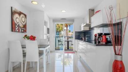 Återförsäljning - Bungalow -
Punta Prima