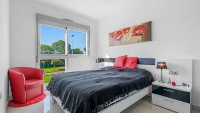 Återförsäljning - Bungalow -
Punta Prima