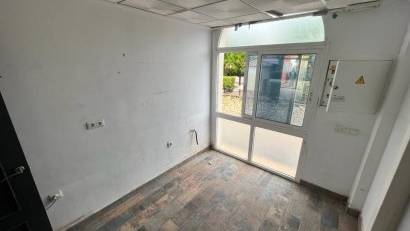 Resale - Commercial Unit -
Algorfa - La Finca Golf Resort