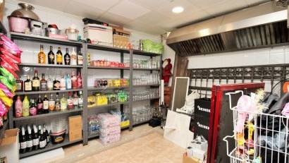 Reventa - Commercial Unit -
Villamartin - Villamartín