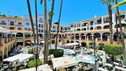 Reventa - Commercial Unit -
Villamartin - Villamartín