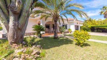 Återförsäljning - Villa -
Orihuela Costa - Cabo Roig