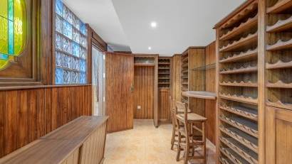 Resale - Villa -
Torrevieja