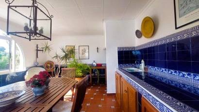 Resale - Finca -
La Marina