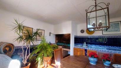 Resale - Finca -
La Marina