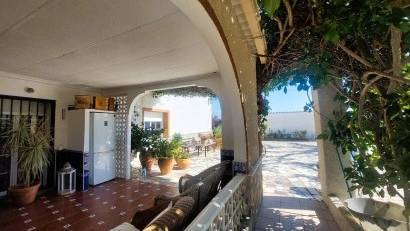 Resale - Finca -
La Marina