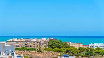 Återförsäljning - Villa -
Guardamar del Segura