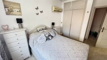 Återförsäljning - Villa -
Villamartin - Villamartín