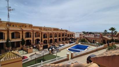 Återförsäljning - Detached villa -
Torrevieja - Costa Blanca Sur