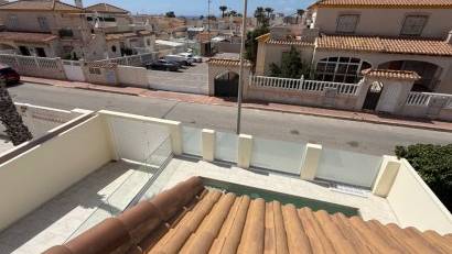 Återförsäljning - Detached villa -
Torrevieja - Costa Blanca Sur