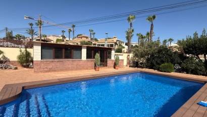 Reventa - Detached villa -
Torrevieja - Costa Blanca Sur