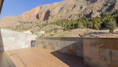 Återförsäljning - Detached villa -
Redován