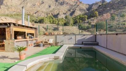 Återförsäljning - Detached villa -
Redován