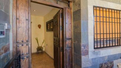 Återförsäljning - Detached villa -
Redován