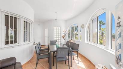 Resale - Villa -
San Fulgencio