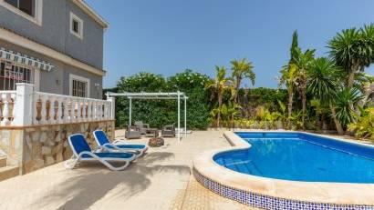 Resale - Villa -
San Fulgencio
