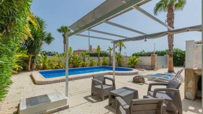 Resale - Villa -
San Fulgencio