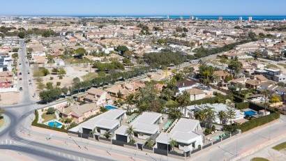 Nyproduktion - Villa -
San Javier