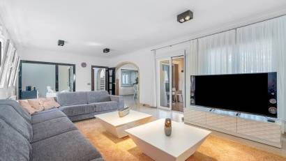 Resale - Villa -
Benissa