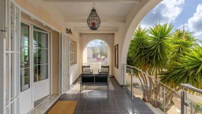 Resale - Villa -
Orihuela