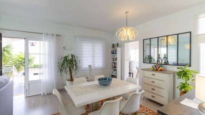 Resale - Villa -
Orihuela