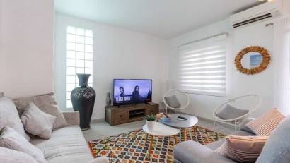 Resale - Villa -
Orihuela