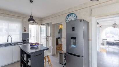 Resale - Villa -
Orihuela